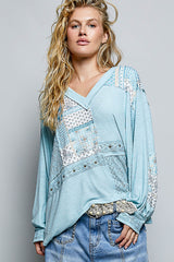 Nicole V-neck Pullover