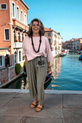 Flora Simple Round Neck Top