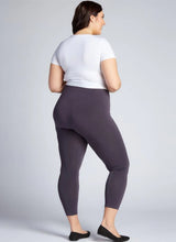 Bamboo Plus Capri Legging