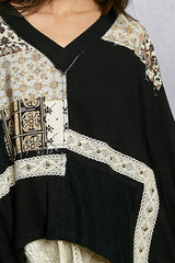 Nicole V-neck Pullover