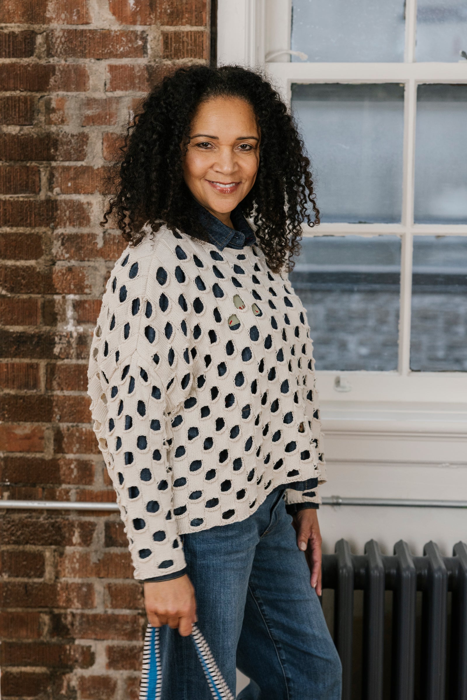 ルーニィ Lula Pullover – Post Office by Shannon Passero