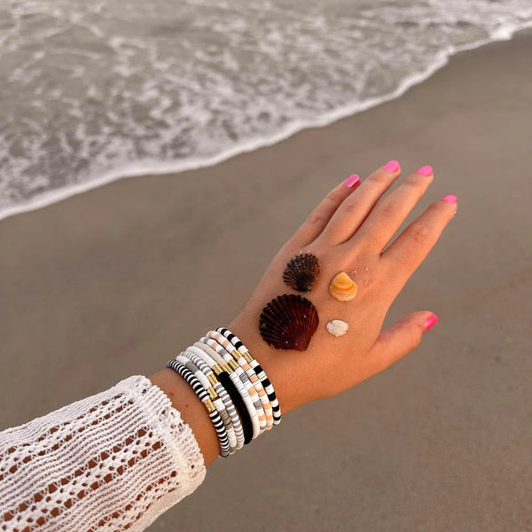 Vacation Vibes Stretch Bracelet Neutral