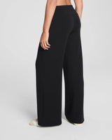 Airessentials Wide Leg Pant