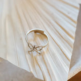 Utepe Brass Bow Ring