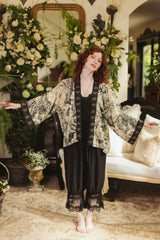 Honey & the Moon Crop Kimono