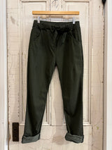 Ezzee Pant