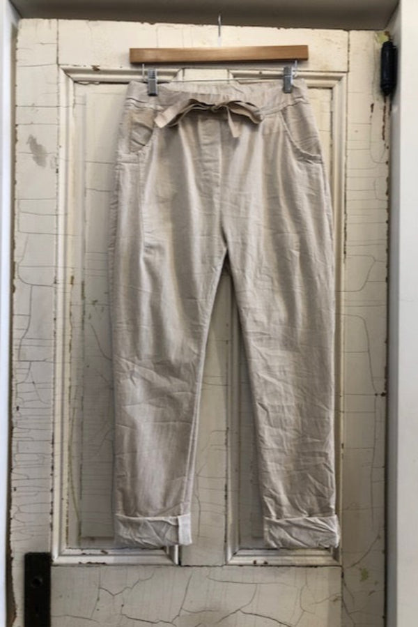 Ezzee Pant