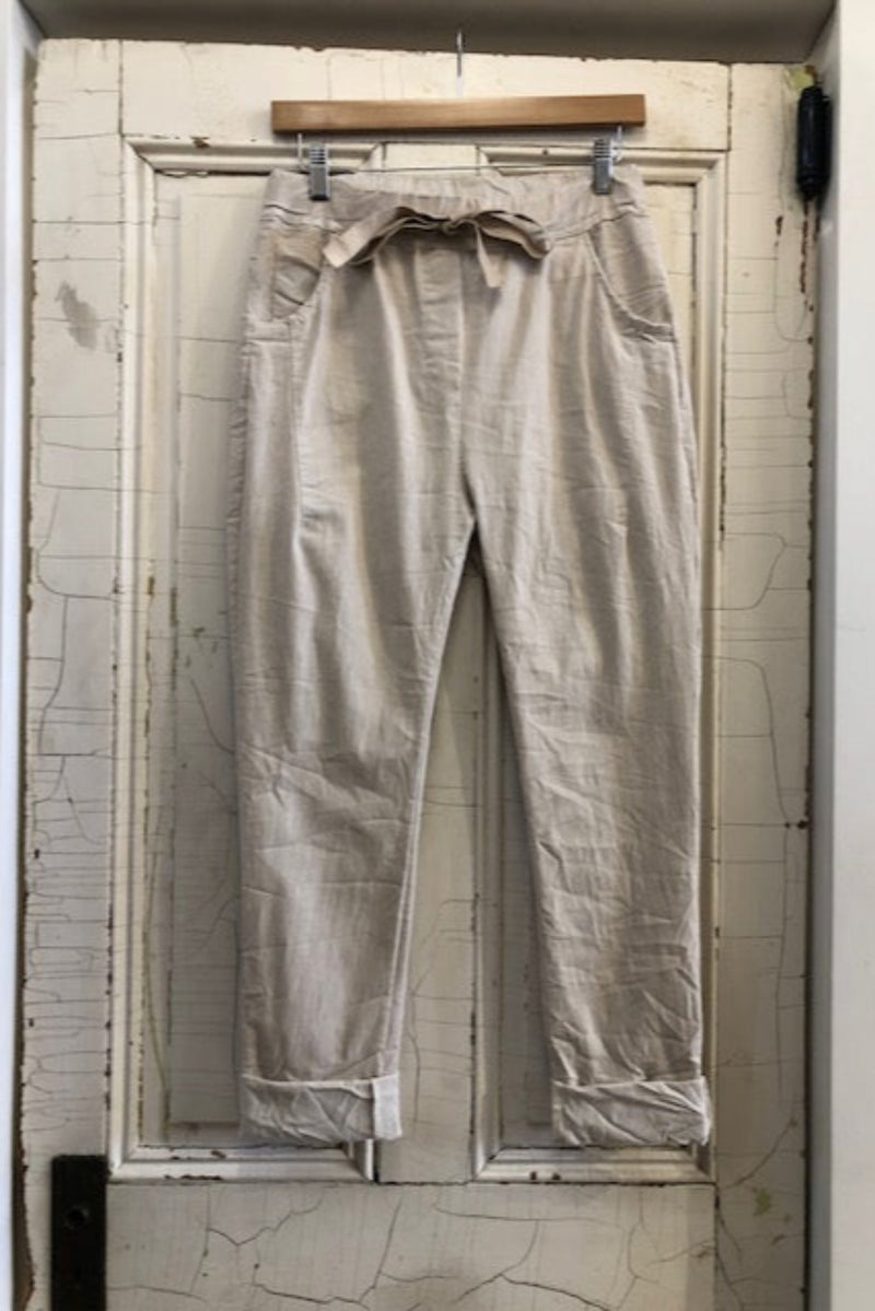 Ezzee Pant