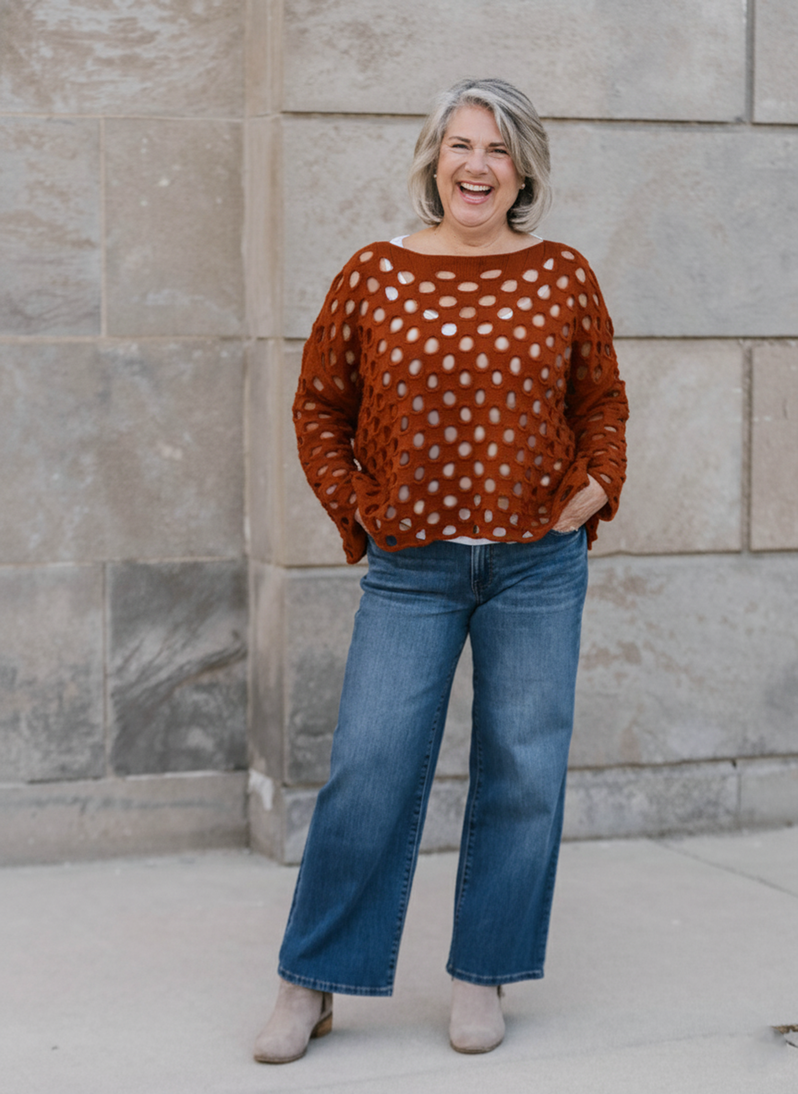 Lula Pullover – Post Office by Shannon Passero