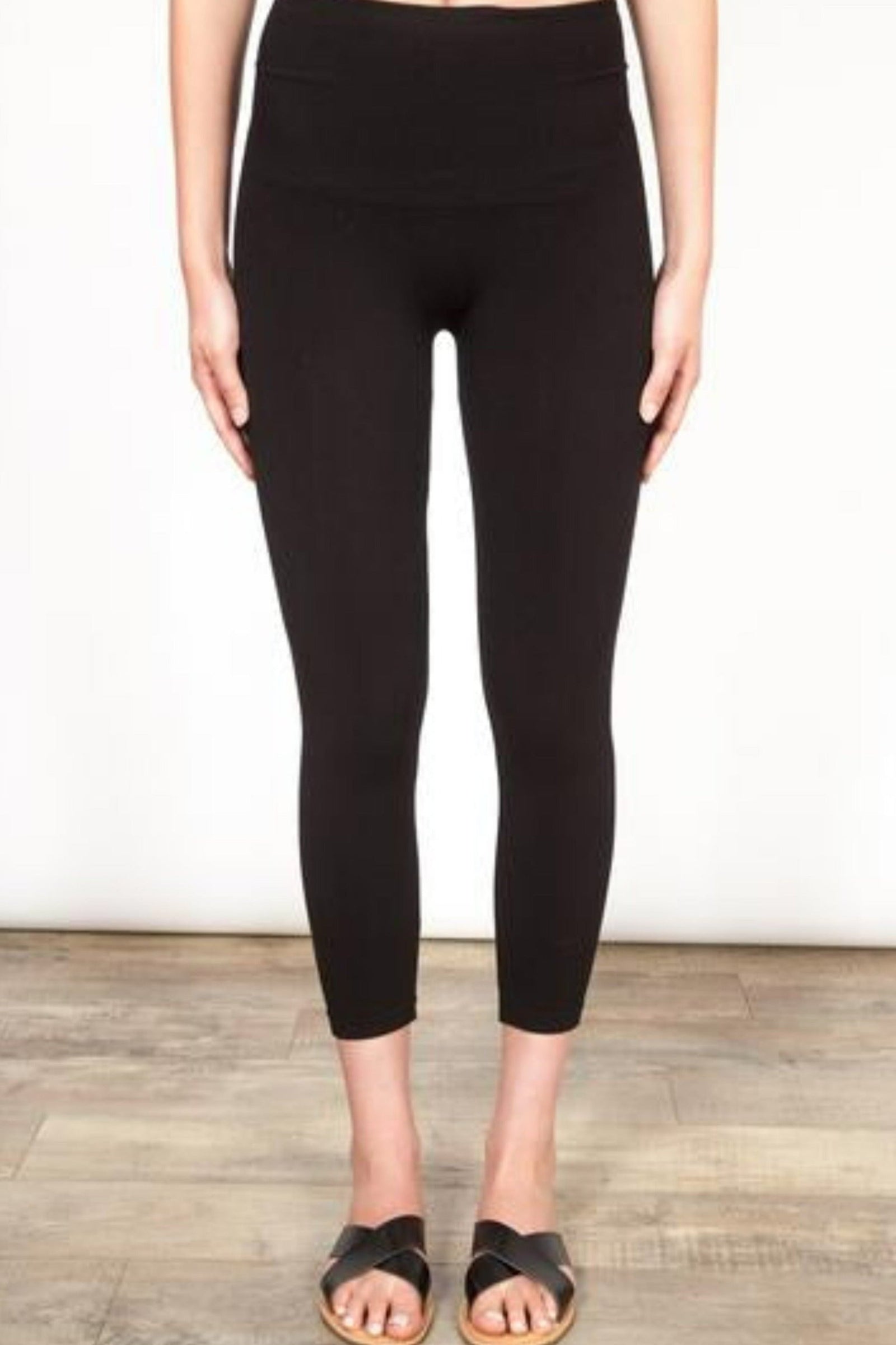 Tummy Tuck Cropped Legging Black O S